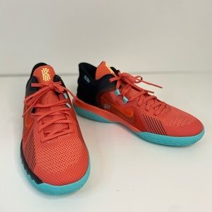 NIKE WOMEN KYRIE FLYTRAP 5 SIZE 8.5